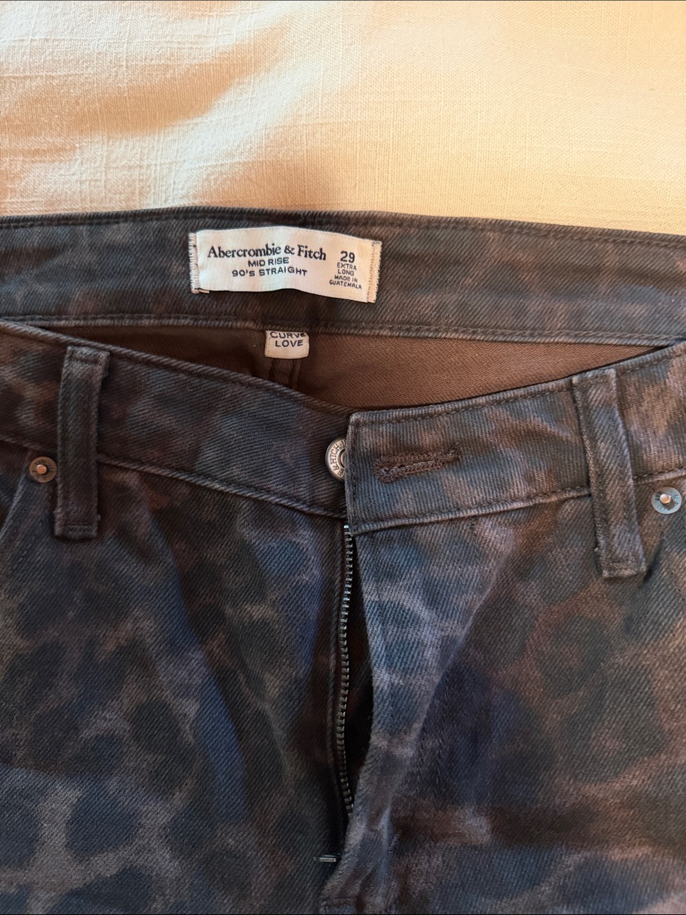 Abercrombie & Fitch Straight Leg Jeans in Charcoal Leopard